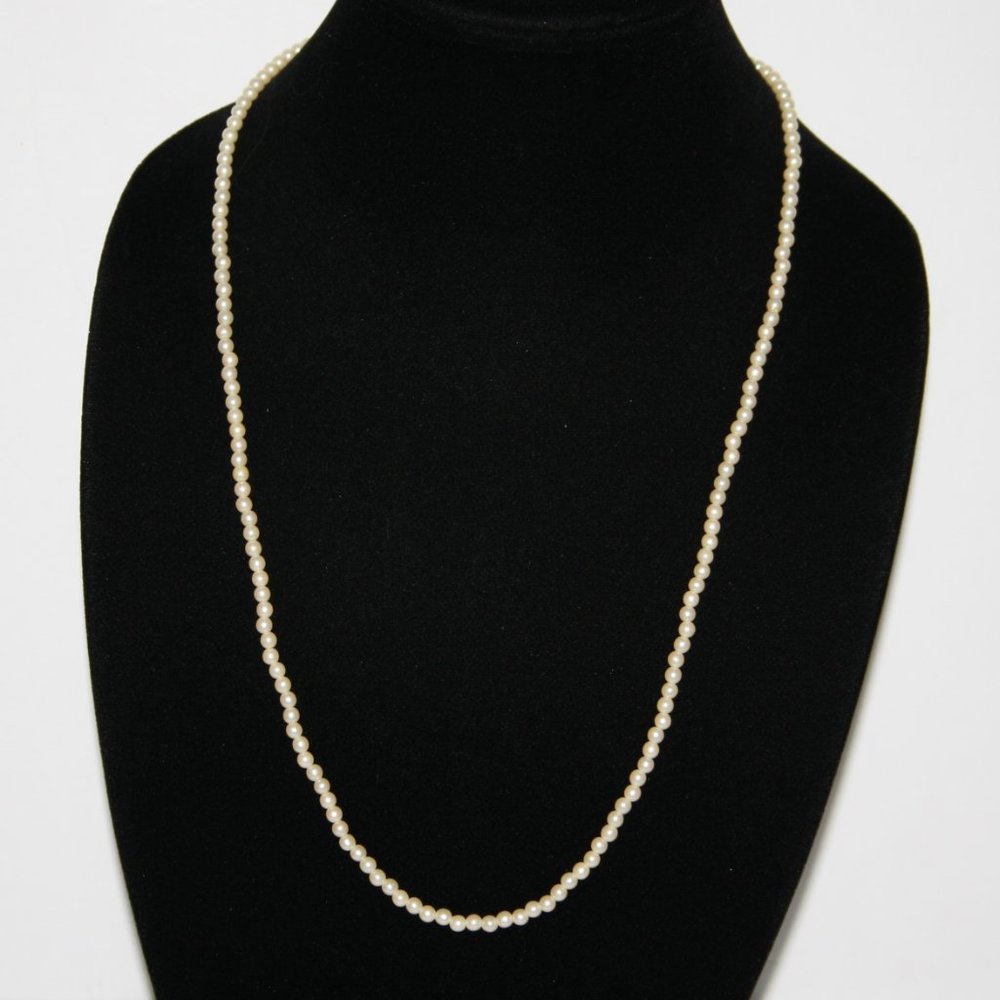 🤍 Pretty Pearl Necklace · 32" · Soft Glow Layers ✨